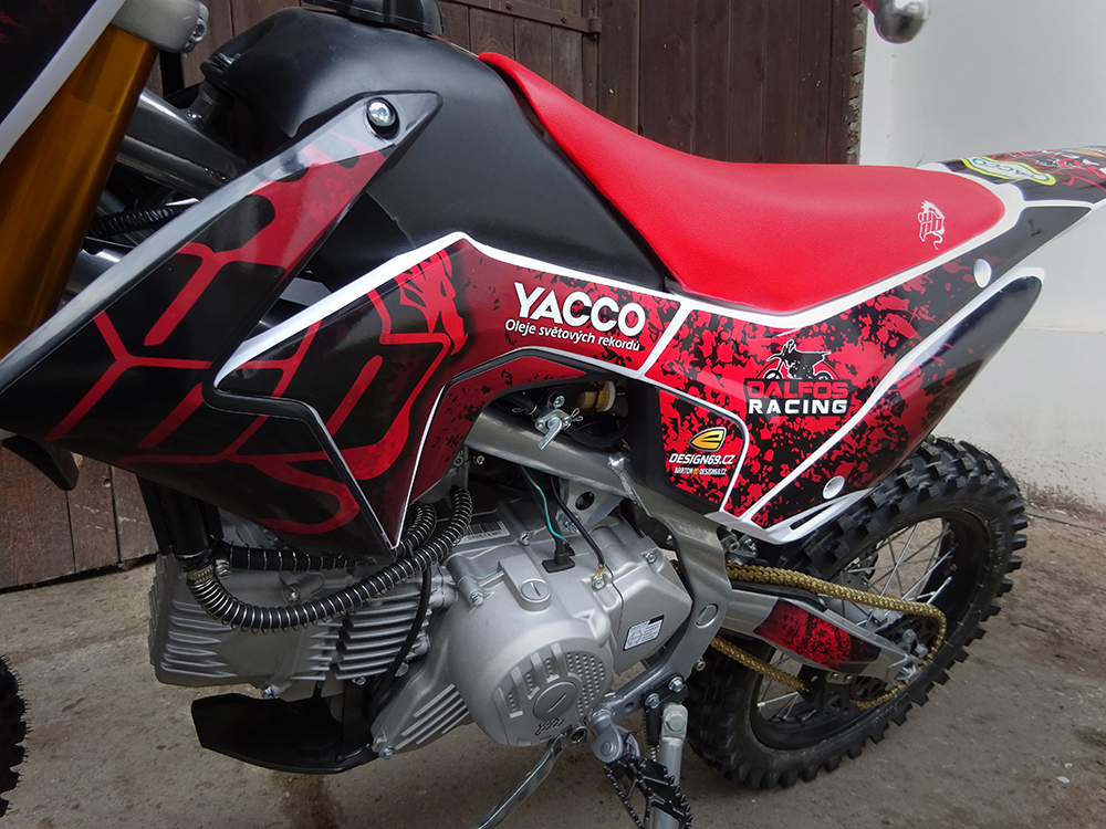 CRF110 polepy zakázkové Red