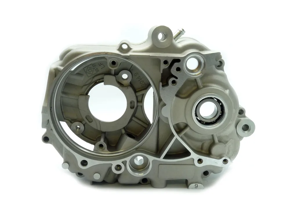 karter levý s ložisky pro motor Stomp Lifan 125