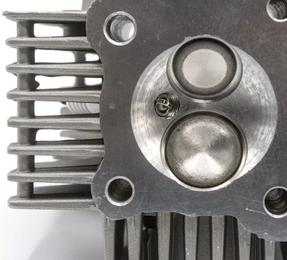 Závodní hlava YX160, upravená